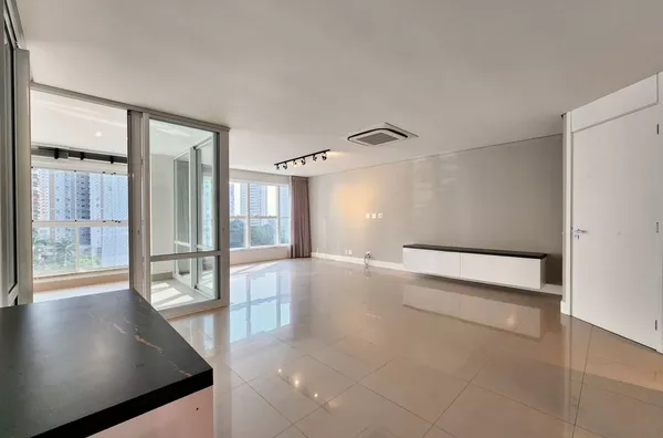 MAISON LEGACY - Apartamento à venda na Gleba Palhano em Londrina