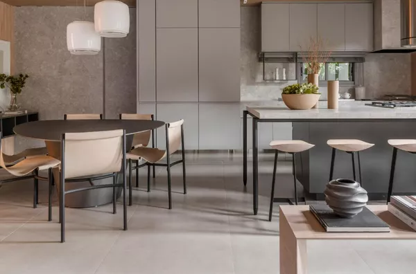 HAUSE - Apartamento à venda com 3 suítes, sendo uma master e 2 vagas paralelas