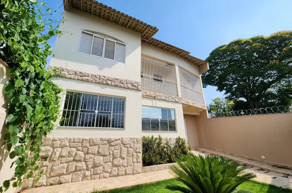 Casa Sobrado em Guanabara, Londrina/PR