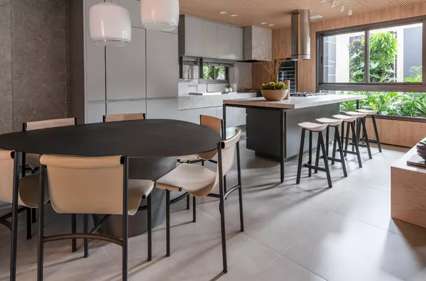 HAUSE - Apartamento à venda com 3 suítes, sendo uma master e 2 vagas paralelas