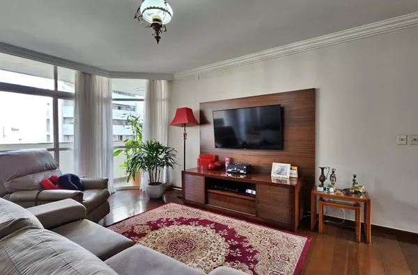CALTEL FRANCO - Apartamento 4 Quartos, 3 Suítes, À Venda no Centro de Londrina