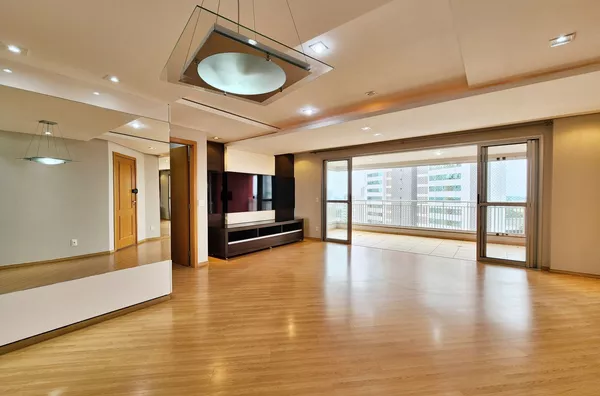 Apartamento a venda em Gleba Palhano, 03 Quartos, sendo 02 suítes, Londrina Pr.