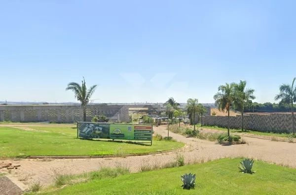 RESIDENCIAL MAANAIN - Terreno em Condomínio com 1.495m²