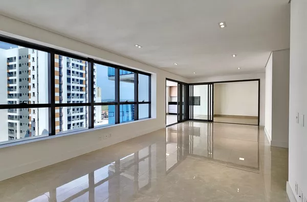 GRAND PALAIS - Apartamento 3 Suítes