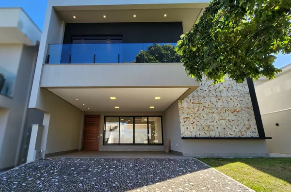 ROYAL FOREST  - Casa 5 Suítes, 283m², À Venda na Gleba Palhano