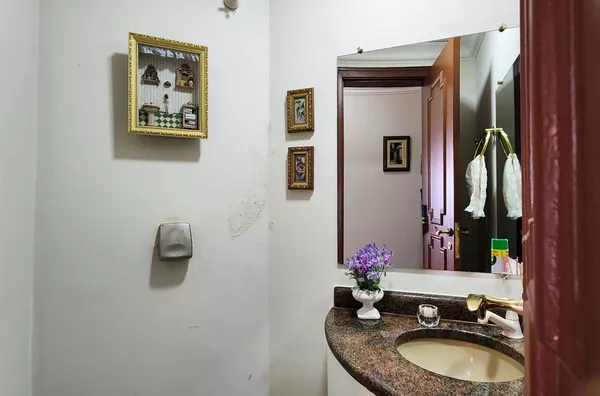Apartamento 4 Quartos À Venda no Jd  Caiçaras em Londrina