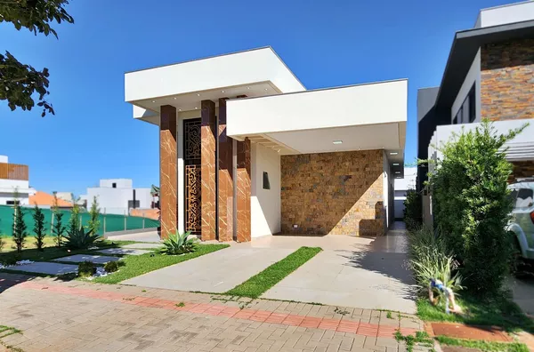 TAUÁ ARANGUÁ - Casa 3 Suítes, 144m², À Venda no Parque Tauá