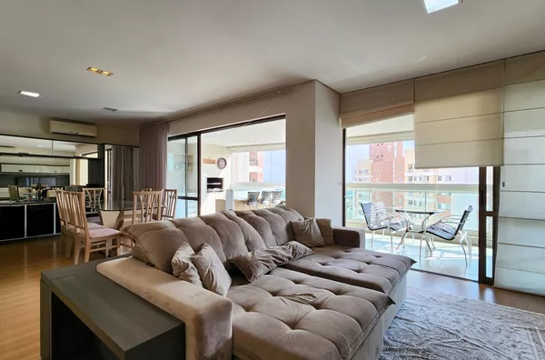 MAISON VILLA LOBOS - Apartamento à venda com 3 quartos sendo 3 suítes e 2 vagas de garagem