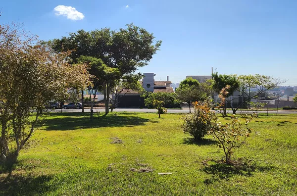 Sobrado À Venda no Jd. Alcântara, Com Piscina e Espaço Gourmet
