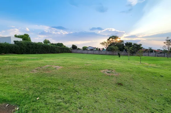 Terreno em Condomínio - Terras de Canaã 1292m2