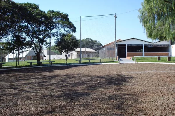 Chácara à venda com 10,000m² na Estrada da Lontra Distrito do Espirito Santo, Região de Londrina.