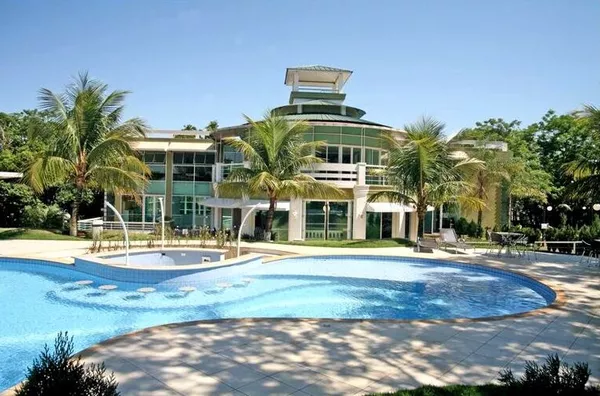 ROYAL FOREST -  Casa à venda com 5 suítes - em contrução