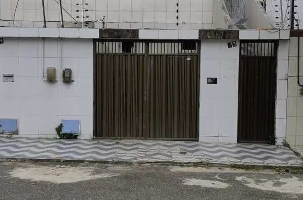 Casa para alugar com 2 suítes e 1 vaga de garagem - São Gerardo - Fortaleza-CE.