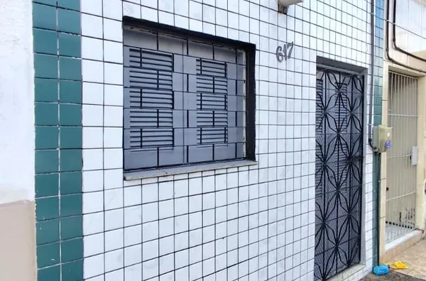 OPORTUNIDADE NA PARQUELÂNDIA: CASA COMPACTA E BEM LOCALIZADA!