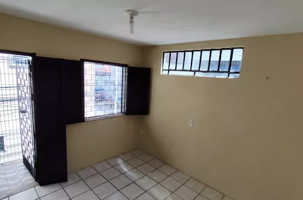 Kitnet para Alugar com 01 quarto/sala na Parquelândia em Fortaleza/CE