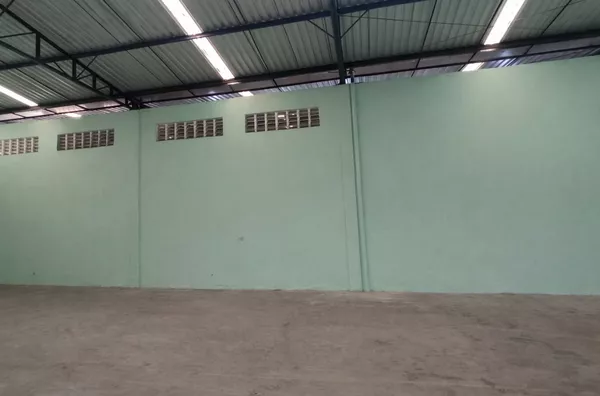 Galpão de 580m² para alugar em Fortaleza