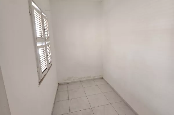 Casa para alugar com 2 quartos (sendo 1 suíte) no Benfica em Fortaleza-CE