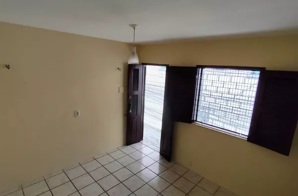 Kitnet para Alugar com 01 quarto/sala na Parquelândia em Fortaleza/CE