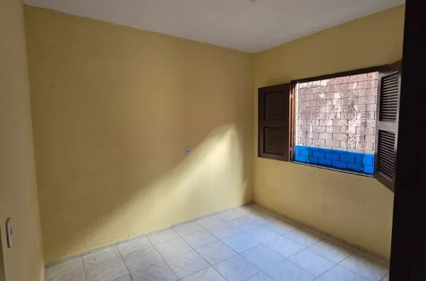 Casa para aluguel com  2 quartos ( sendo 01suíte), Rodolfo Teófilo, Fortaleza/CE