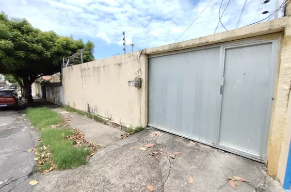 Casa p/ Aluguel 04 Quartos Sendo 02 Suítes em Fortaleza - Foto 2