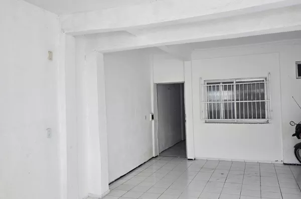 Casa para alugar com 2 quartos na Parquelândia em Fortaleza/CE