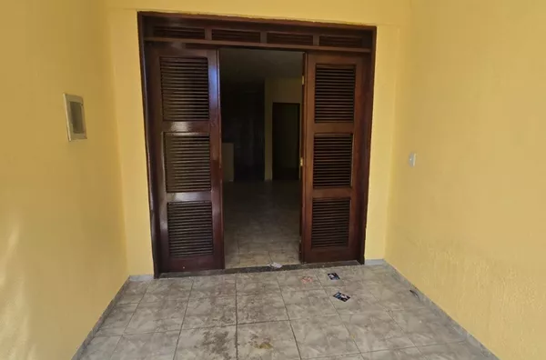 Casa para aluguel com  2 quartos ( sendo 01suíte), Rodolfo Teófilo, Fortaleza/CE