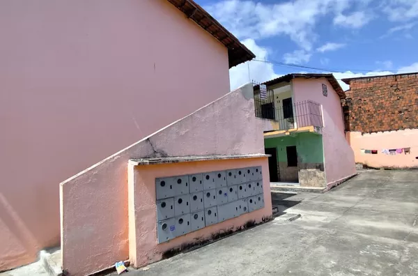 Casa com 01 Quarto p/ Alugar no Pici, Fortaleza/CE.