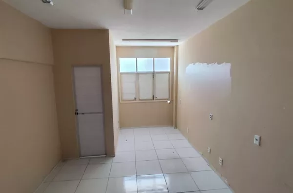 Sala comercial para alugar com 29m² no Centro em Fortaleza/CE