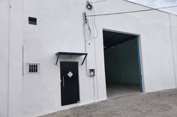 Galpão de 580m² para alugar em Fortaleza