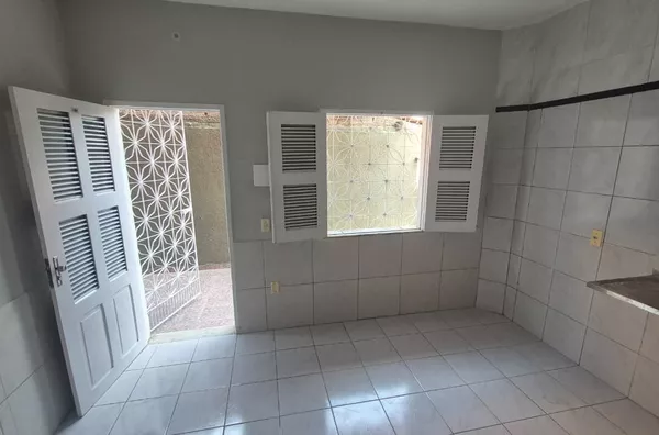 Kitnet para alugar na Vila Manoel Sátiro, Fortaleza