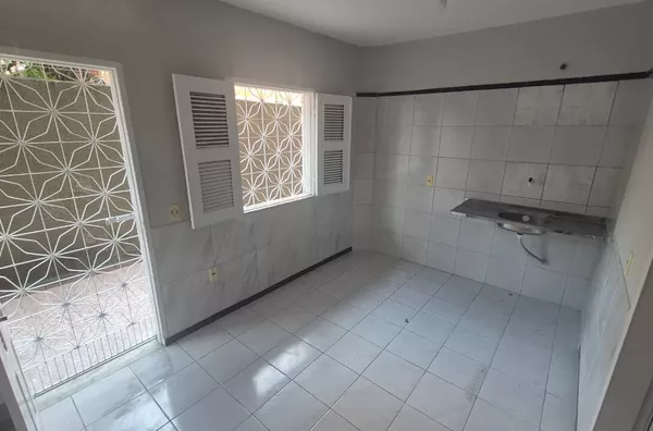 Kitnet para alugar na Vila Manoel Sátiro, Fortaleza