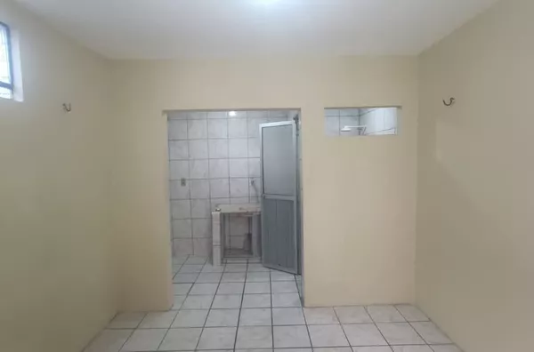 Kitnet para Alugar com 01 banheiro na Parquelândia em Fortaleza. - Foto 5