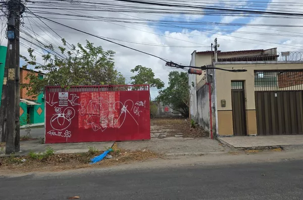 Terreno para alugar com 279m² no Passaré em Fortaleza/CE