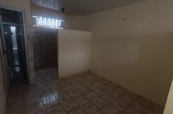 Kitnet para Alugar com 01 banheiro na Parquelândia em Fortaleza. - Foto 6