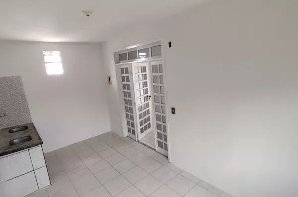 Casa para alugar com 2 suítes e 1 vaga de garagem - São Gerardo - Fortaleza-CE. - Foto 6