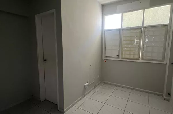 Sala comercial para aluguel,  com 18m² no centro de Fortaleza