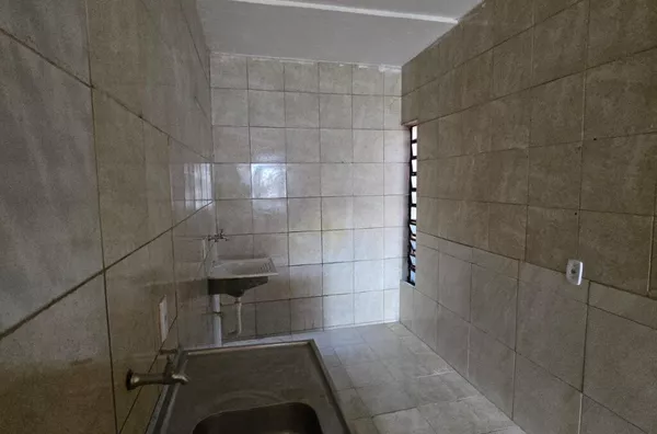 Casa para aluguel com  2 quartos ( sendo 01suíte), Rodolfo Teófilo, Fortaleza/CE - Foto 11