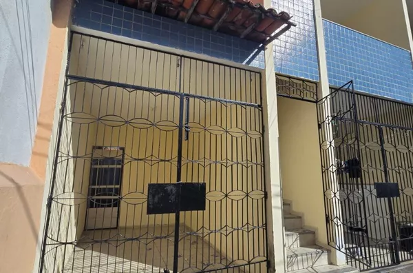 Casa para alugar com 02 quartos (sendo 01 suíte) no Rodolfo Teófilo em Fortaleza/CE