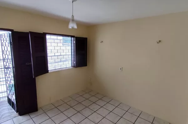 Kitnet para Alugar com 01 quarto/sala na Parquelândia em Fortaleza/CE