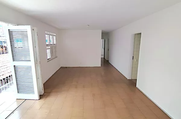 Apartamento para alugar com 03 Quartos (sendo 01 suíte) no Joaquim Távora em Fortaleza/CE.