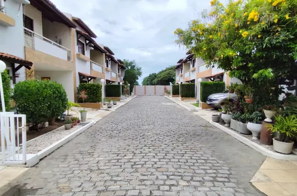Casa em condomínio para , 4 quarto(s),  Sapiranga-coité, Fortaleza
