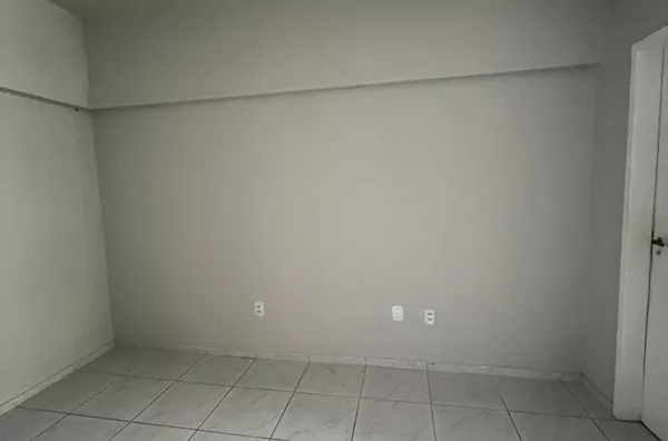 Sala comercial para aluguel,  com 18m² no centro de Fortaleza