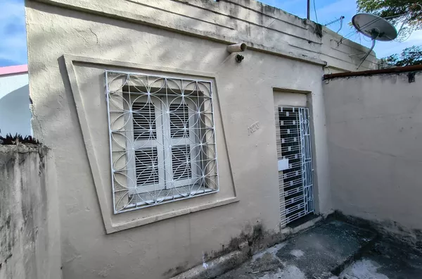 Casa para aluguel, 03 quartos, quintal espaçoso  Rodolfo Teófilo, Fortaleza - Foto 1