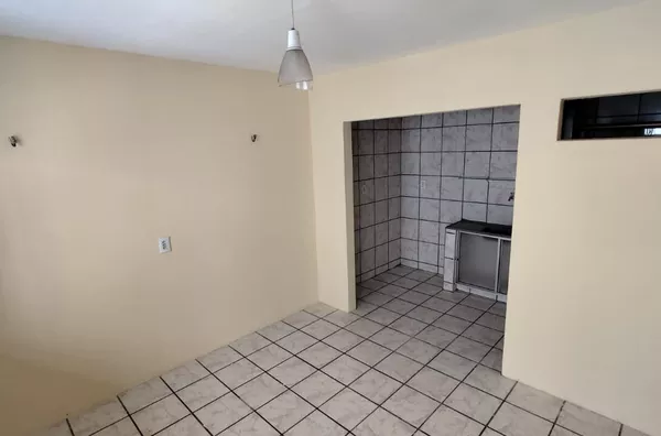 Kitnet para Alugar com 01 quarto/sala na Parquelândia em Fortaleza/CE