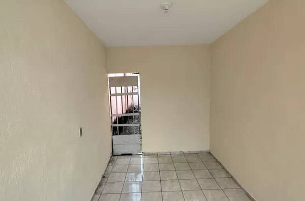 Casa para alugar com 02 quartos (sendo 01 suíte) no Rodolfo Teófilo em Fortaleza/CE