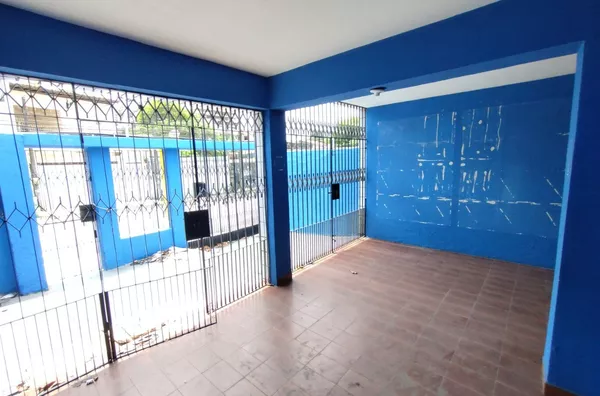 Ponto Comercial c/ 11 Salas na Parquelândia em Fortaleza.