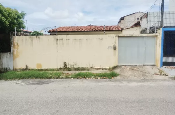 Casa p/ Aluguel 04 Quartos Sendo 02 Suítes em Fortaleza - Foto 3