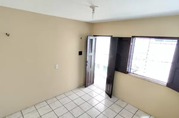 Kitnet para Alugar com 01 quarto/sala na Parquelândia em Fortaleza/CE