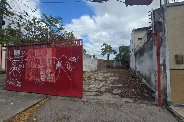 Terreno para alugar com 279m² no Passaré em Fortaleza/CE
