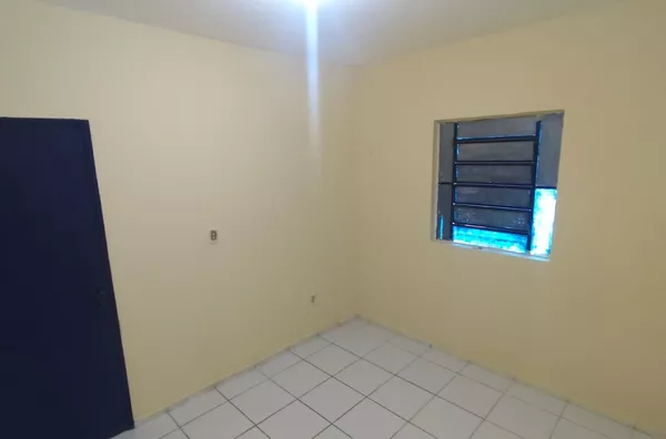 Casa C/ 01 Quarto Para Alugar No Picí, Fortaleza/CE